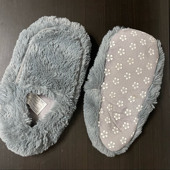 Shoes - NWOT! Free w/ purchase! Gray Fuzzy Warm-Heated in Microwave weighted cozy gGift